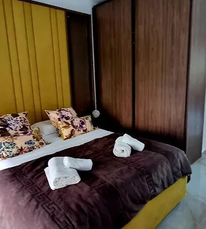 San Pietro Garden Apartment, Lalez,
