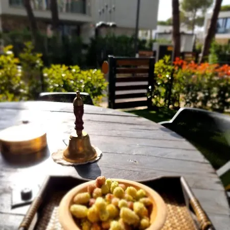 San Pietro Garden Apartment, Lalez,