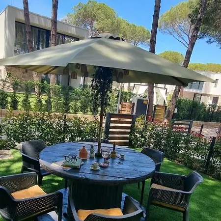 San Pietro Garden Apartment, Lalez,